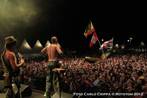 Main Stage; Calle 13