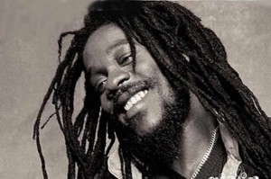Dennis-Brown-Let-me-Love-You-Marcus-Visionary-Remix