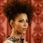 E·B·R·A es el nombre del debut de la cantautora afro´soul Khaoula Bouchkhi